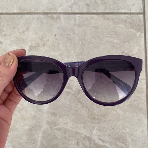 Moda International Dark Purple Sunglasses & Hard Shell Case - Picture 2 of 14